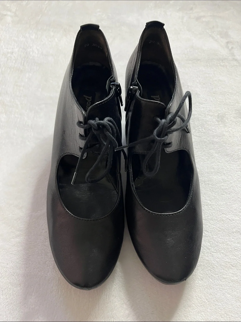 Paul Green size 4.5 (7) black lace up vintage style heels - Picture 2 of 11